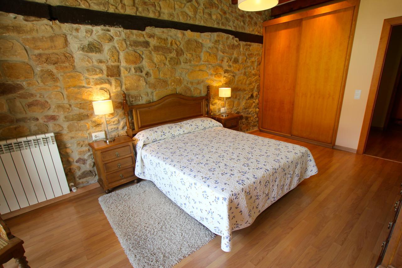 Apartamentos Rurales Pedredo Arenas De Iguna Екстер'єр фото